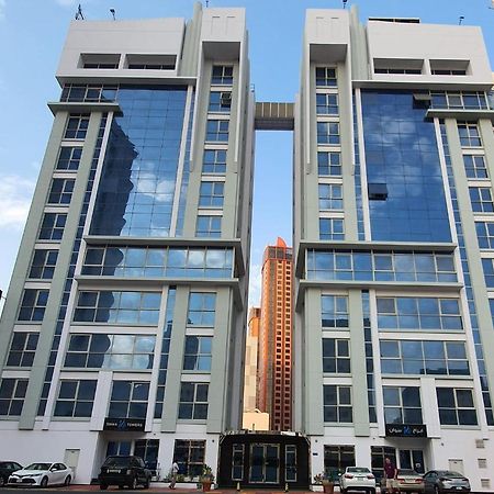마나마 Swan Towers 아파트 호텔 외부 사진